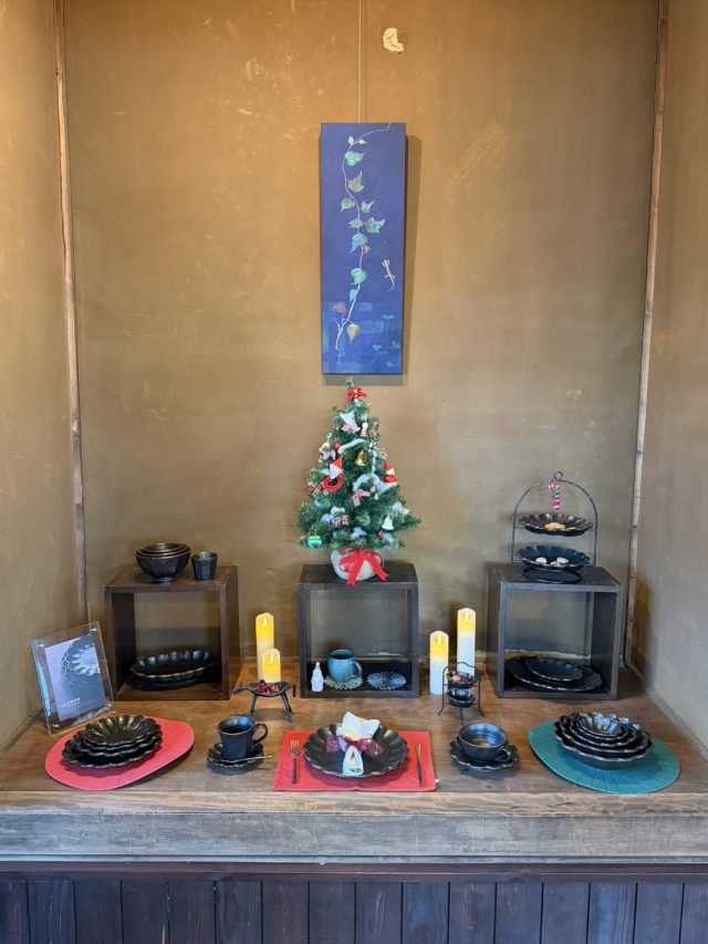 12月窯や小兵床間