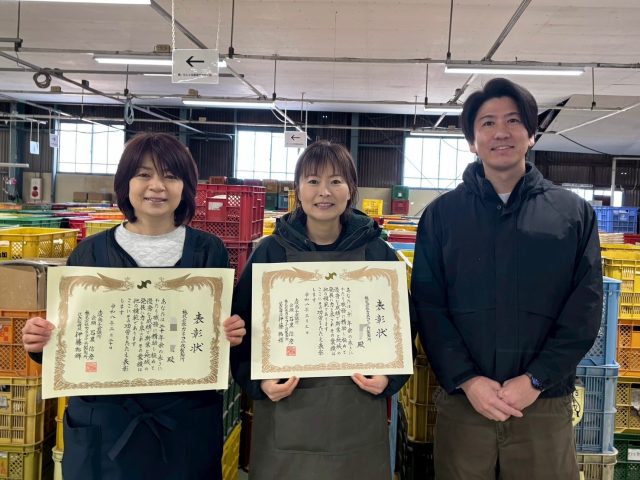 まきさんともこさん勤続表彰